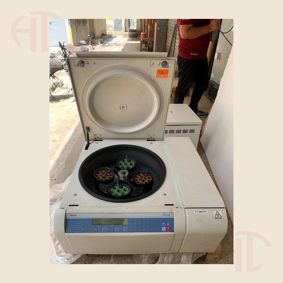 Thermo Scientific Sorvall RC 4 Refrigerated Centrifuge view 3