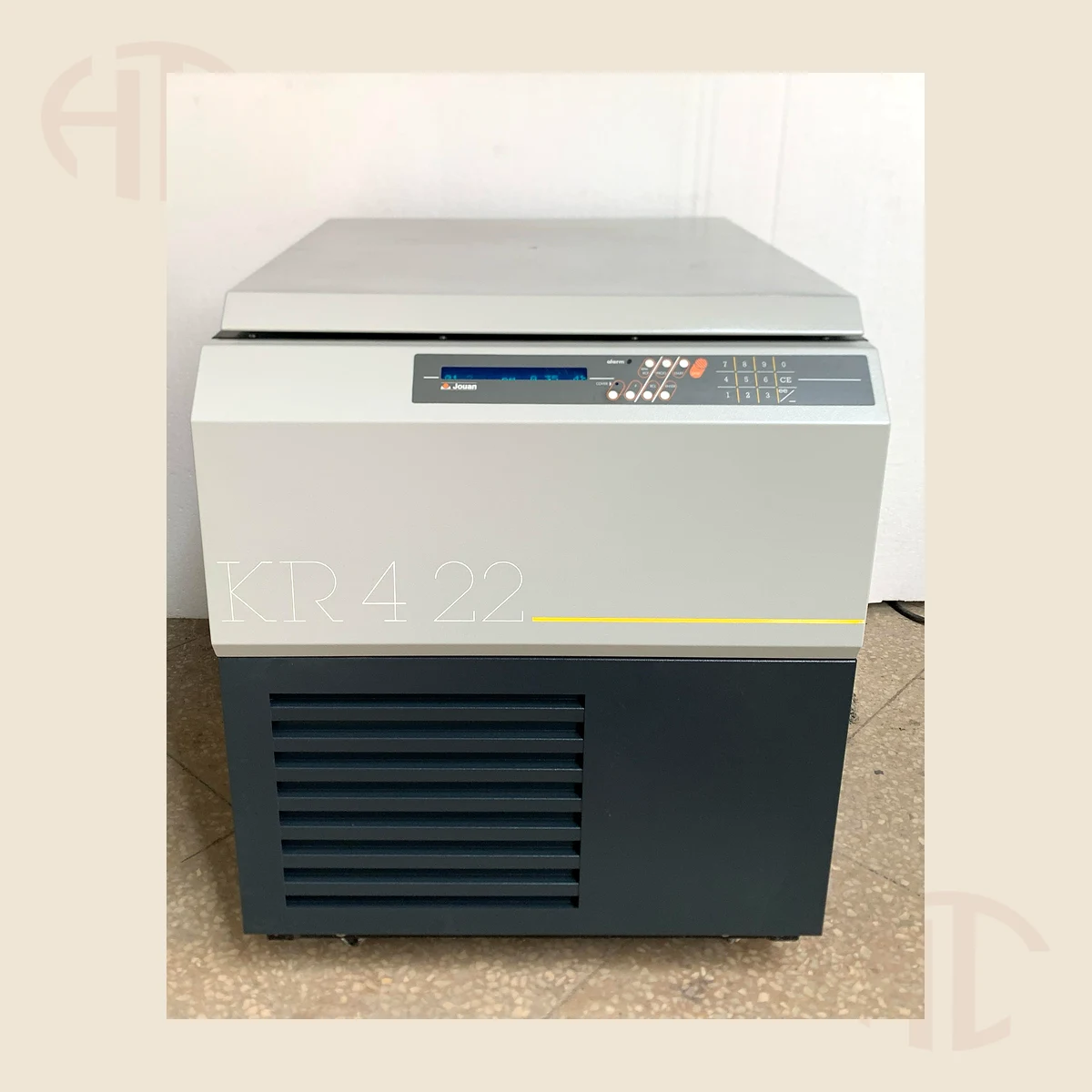 Jouan KR 4.22 Refrigerated Centrifuge view 4