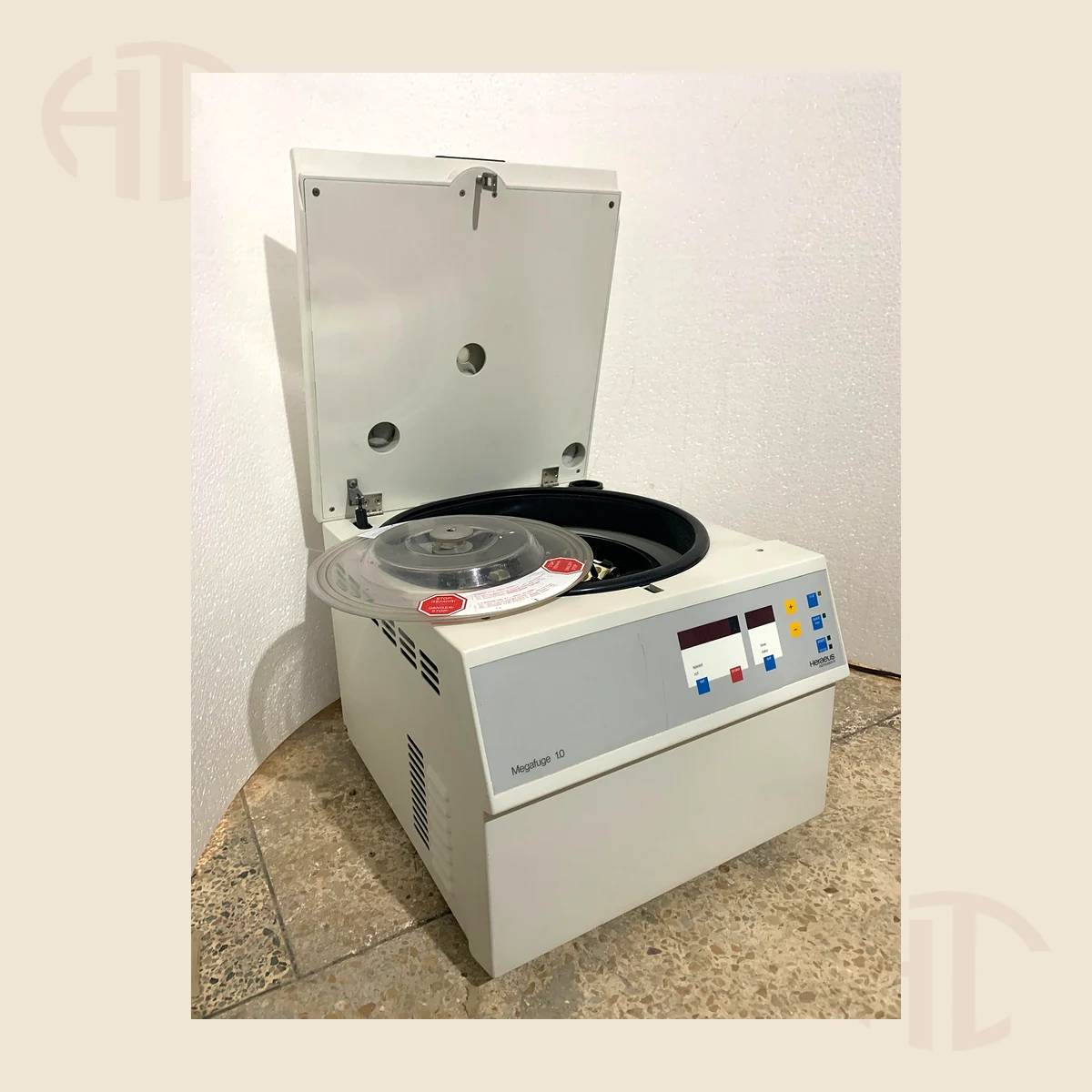 Heraeus Megafuge 1.0 Centrifuge view 4