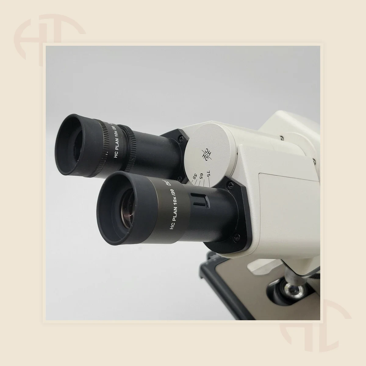 Leica DM1000 Upright Laboratory Microscope view 4